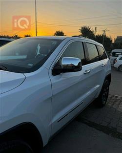 جیپ گراند شیرۆکی